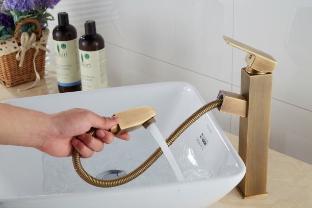 Hotel  Brushed Pull Out ODM Vintage Style Bathroom Faucets